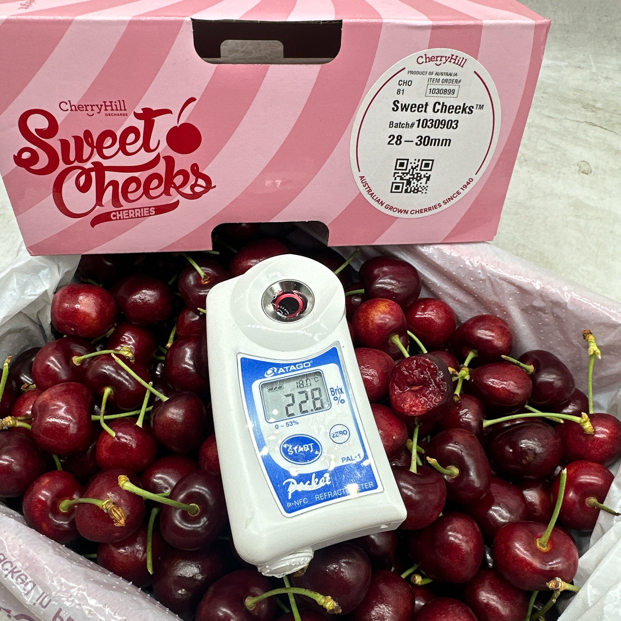 cherryhill-sweet-cheeks-zero-acid-cherries-28-30mm-gift-box-approx-2kg-2