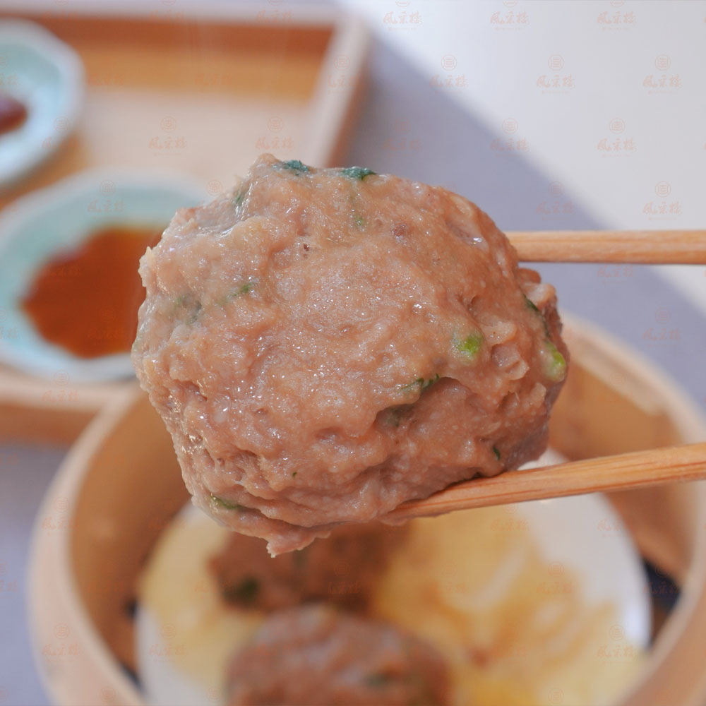 Fengcailou-Frozen-Cantonese-Beef-Meatballs-with-Water-Chestnut-–-6-Pieces-1