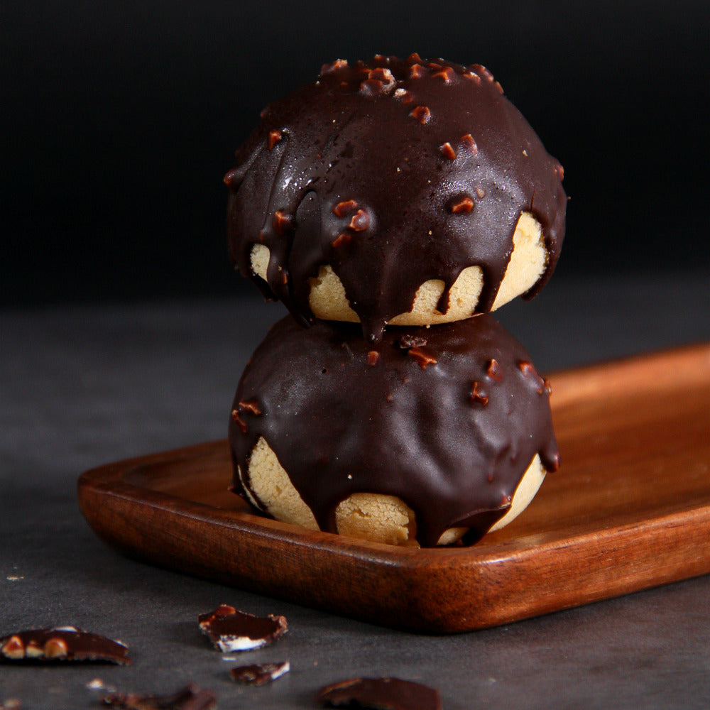 Chocolate-Lava-Mochi-–-6-Pieces,-200-g-(Frozen)---Chewy-Rice-Cake-Bites-with-Molten-Chocolate-Center-3