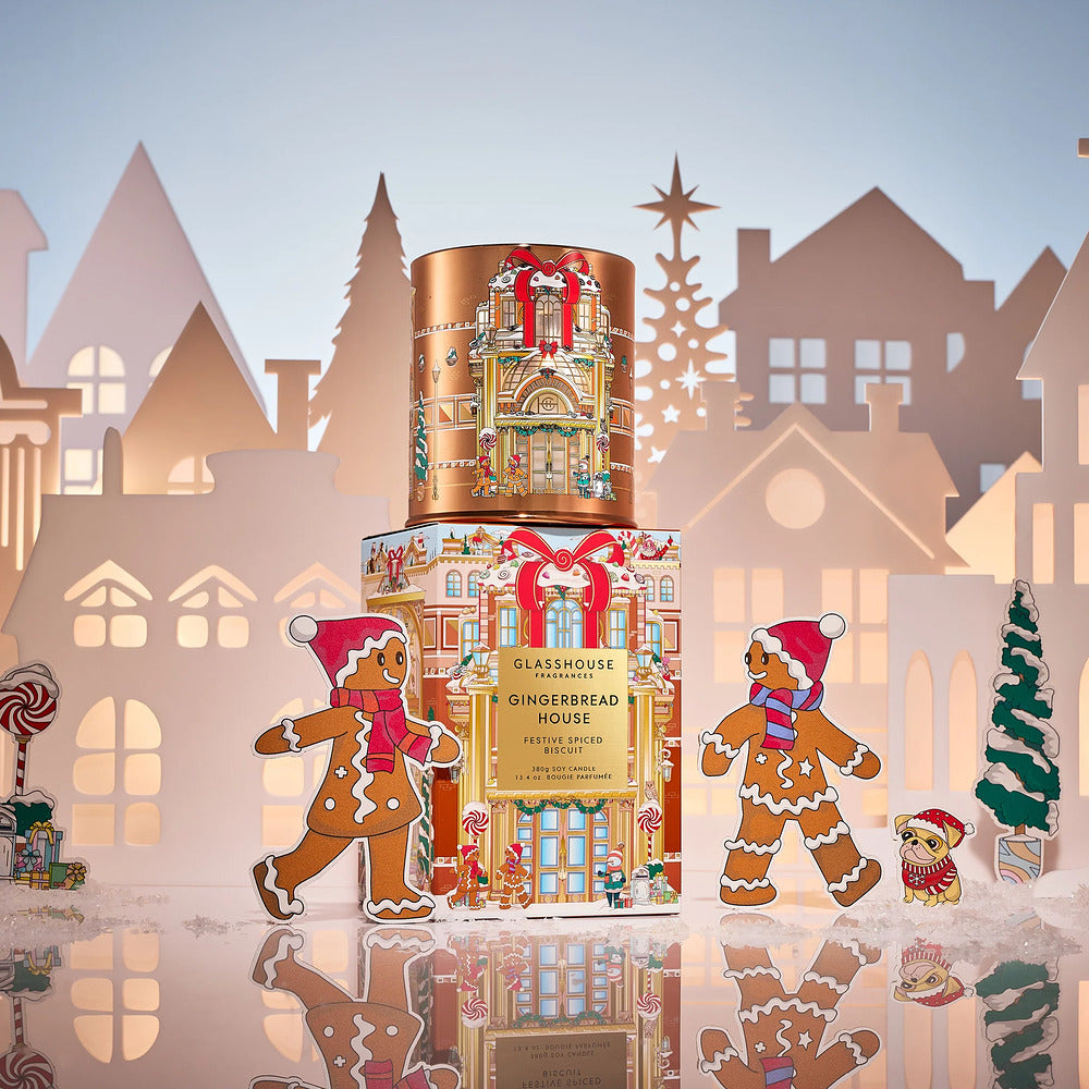 Glasshouse-Fragrances-Gingerbread-House-Festive-Spiced-Biscuit-Soy-Candle-380g-–-Christmas-Gift-Box-2