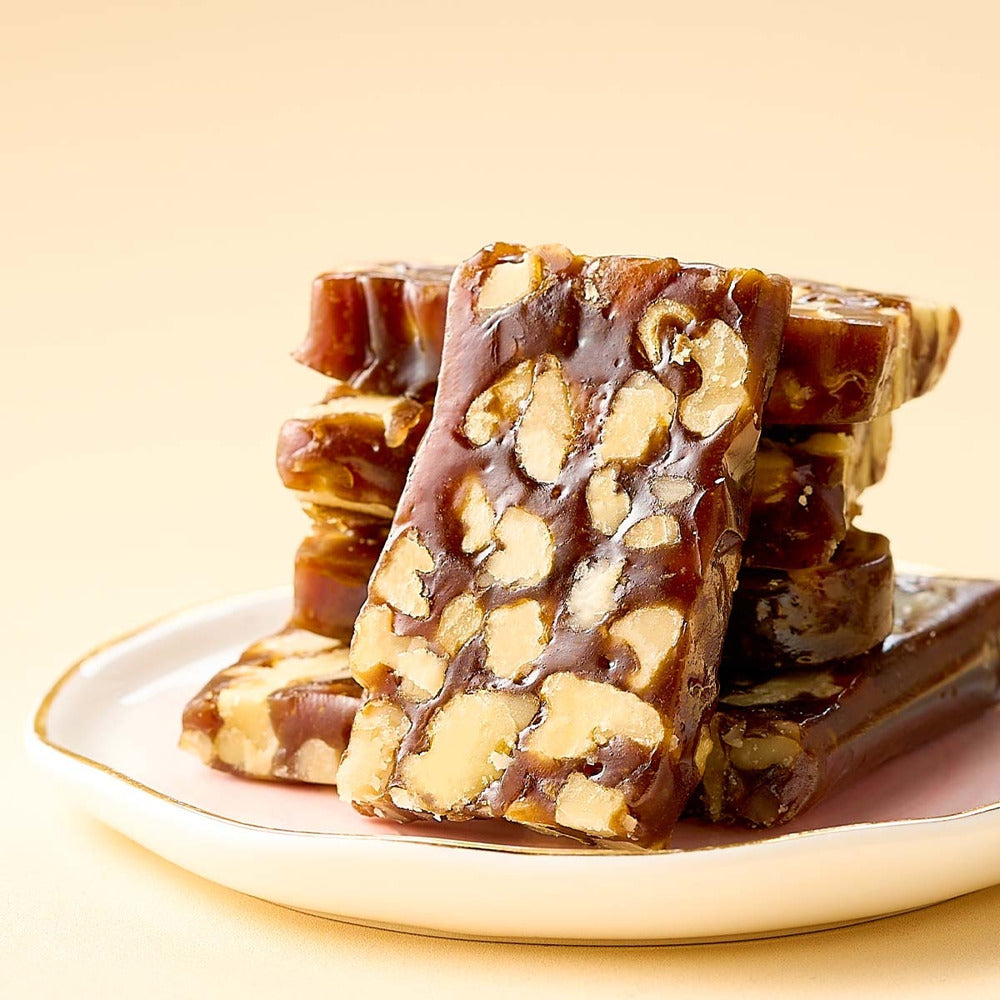 Aldi-Delight-Jujube-Walnut-Cake-150g-–-Limited-Import-2