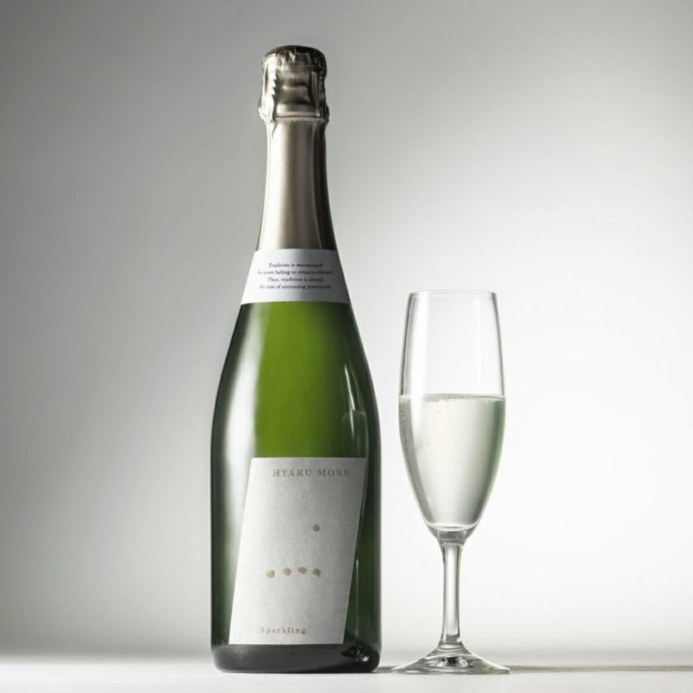 Kiku-Masamune-Hyakumoku-Sparkling-Sake-10%-ABV---720ml-2
