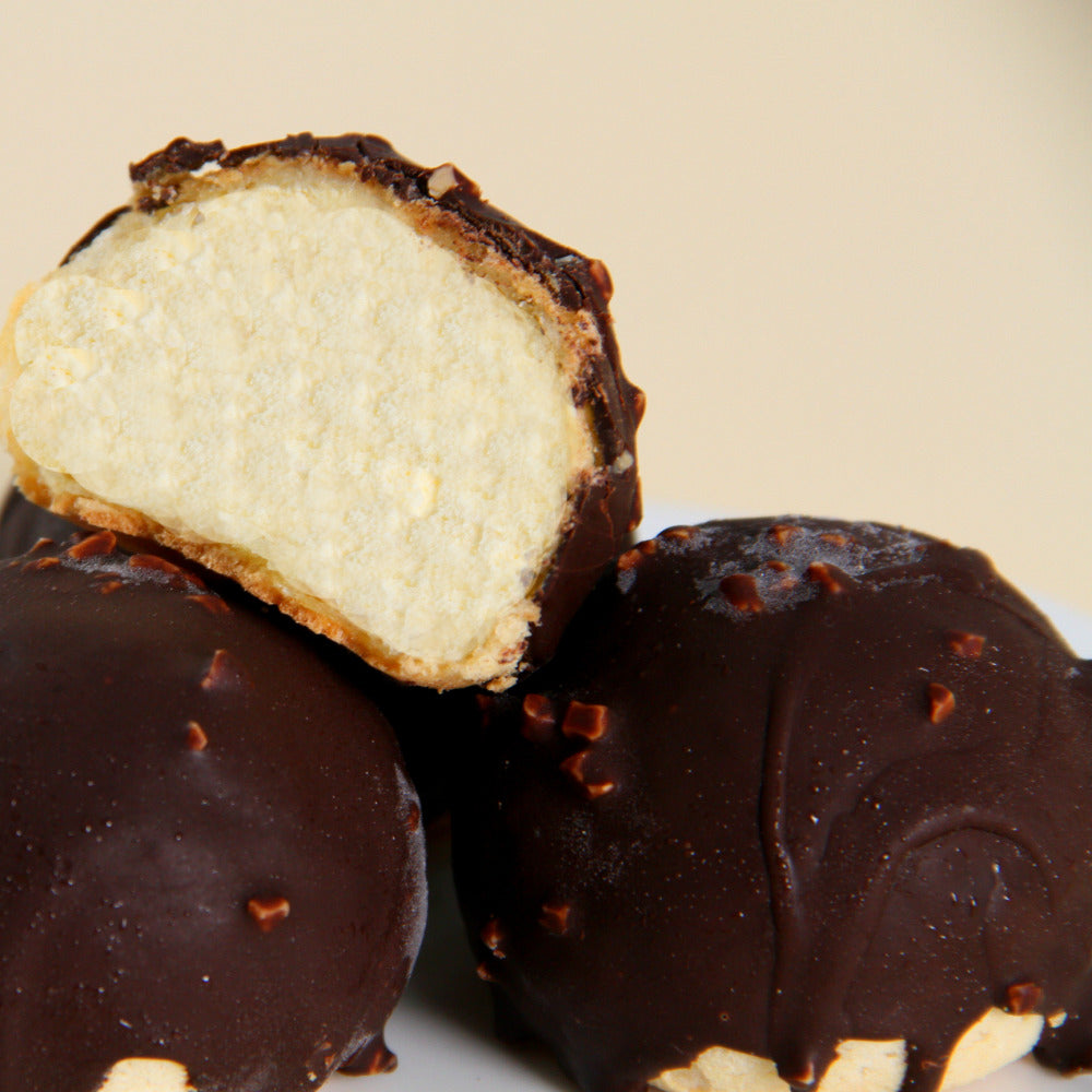 Chocolate-Lava-Mochi-–-6-Pieces,-200-g-(Frozen)---Chewy-Rice-Cake-Bites-with-Molten-Chocolate-Center-4