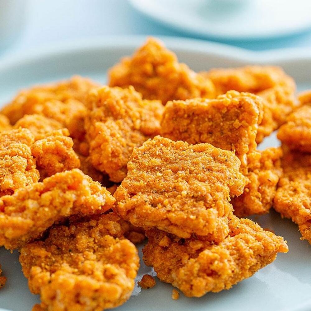 Huang-Fei-Hong-Salted-Egg-Yolk-Rice-Crackers-(Mala-Spicy)-168g-–-Crispy-Rice-Chips-Snack,-6-x-28g-Sachets-2