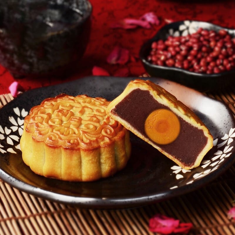 October-Fifth-Single-Yolk-Red-Bean-Paste-Mooncakes-Gift-Tin-–-4-Pieces,-750-g-4