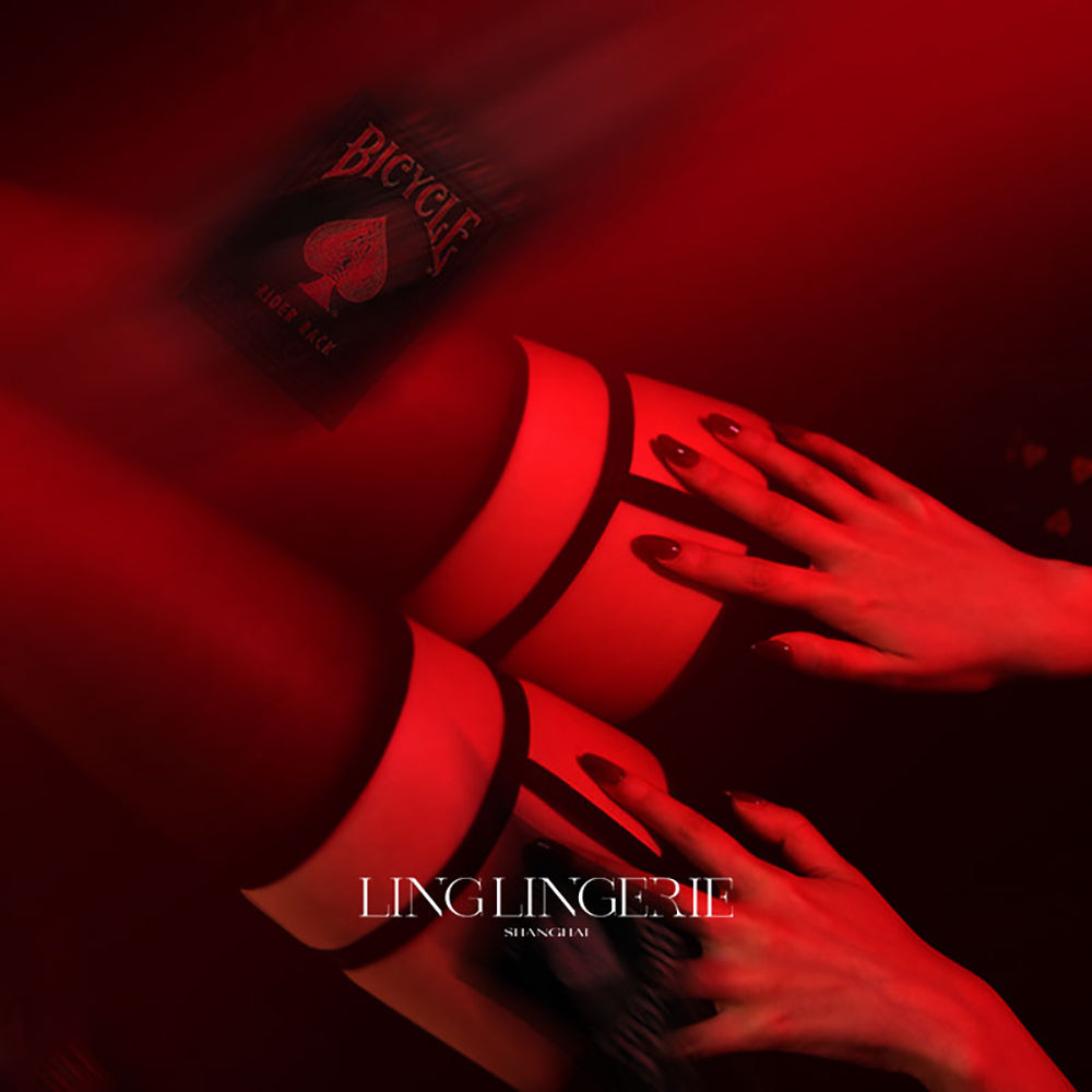 Ling-Lingerie-Kizuna-Series-Red-and-Black-Contrast-Stockings-with-Leg-Bands-1