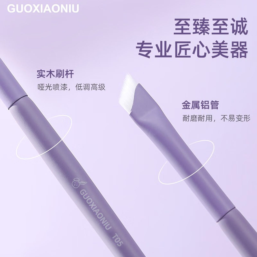 Guoxiaoniu-Bunny-Angled-Makeup-Brush-T04-4