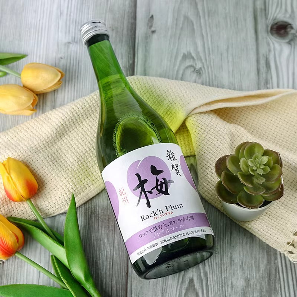 Saika-Rock'n-Plum-Non-Alcoholic-Fruit-Beverage-(Plum-Flavour)-720ml-–-Japanese-Ume-Mocktail-4