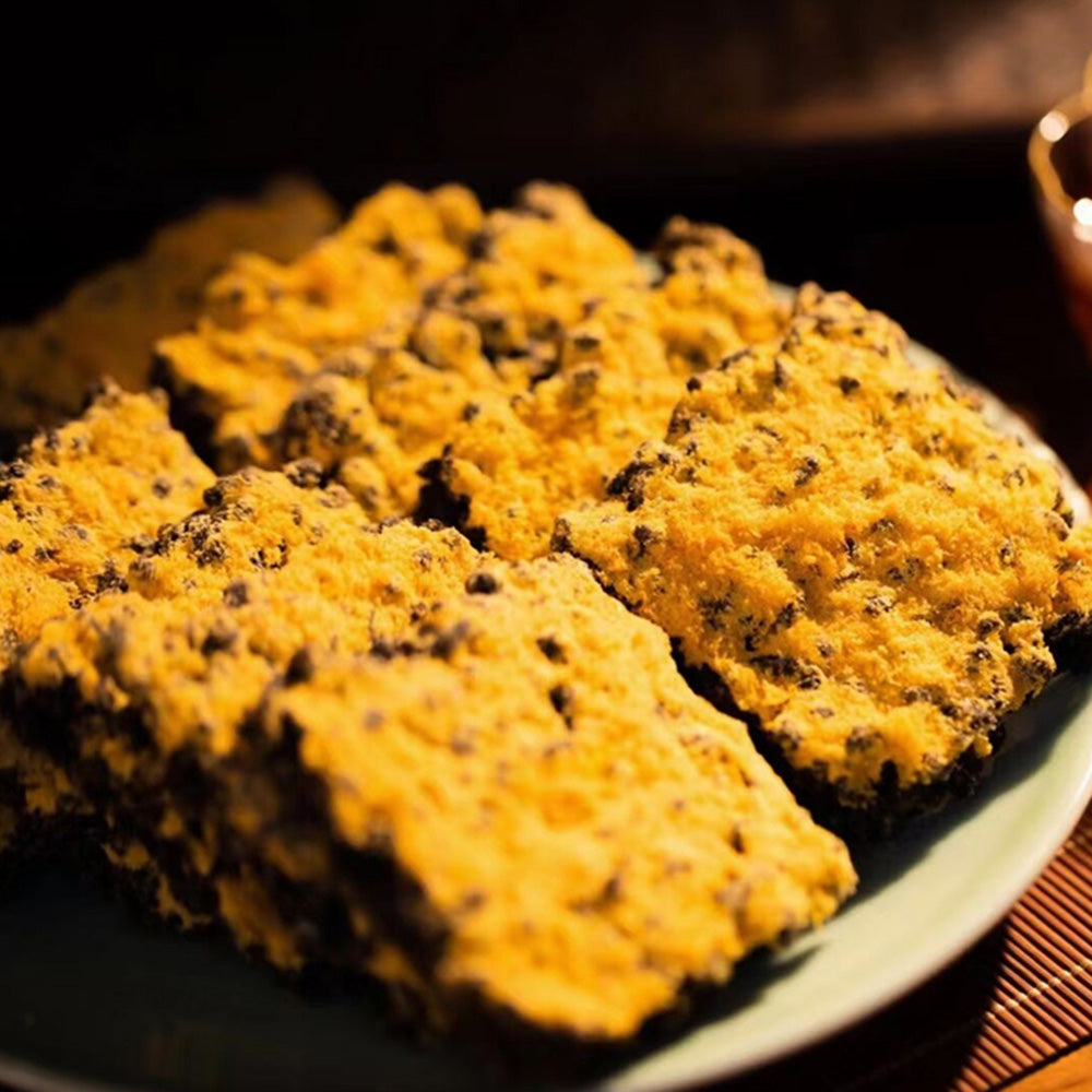 Crab Roe Crispy Rice Cake Yishengchang Black Gold Crispy Rice Cake - Crab Roe and Salted Egg Yol ...